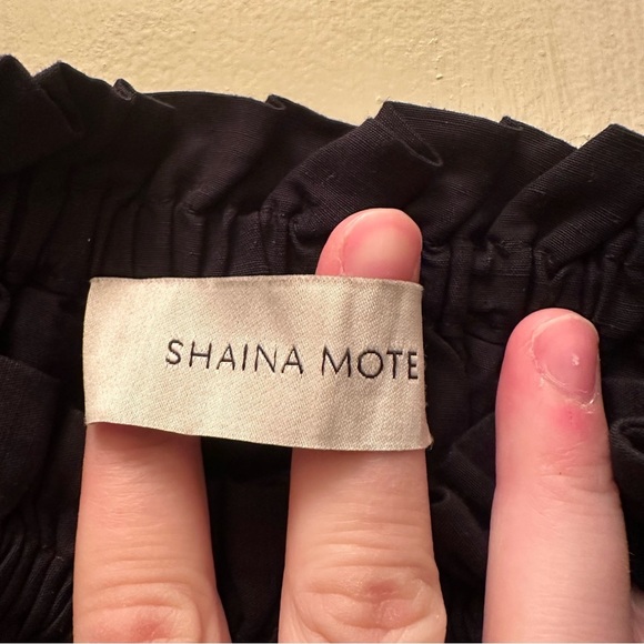 Black Ruffled Crop Top - Picture 6 of 8